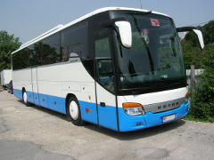 Bus mit Lenker Wien